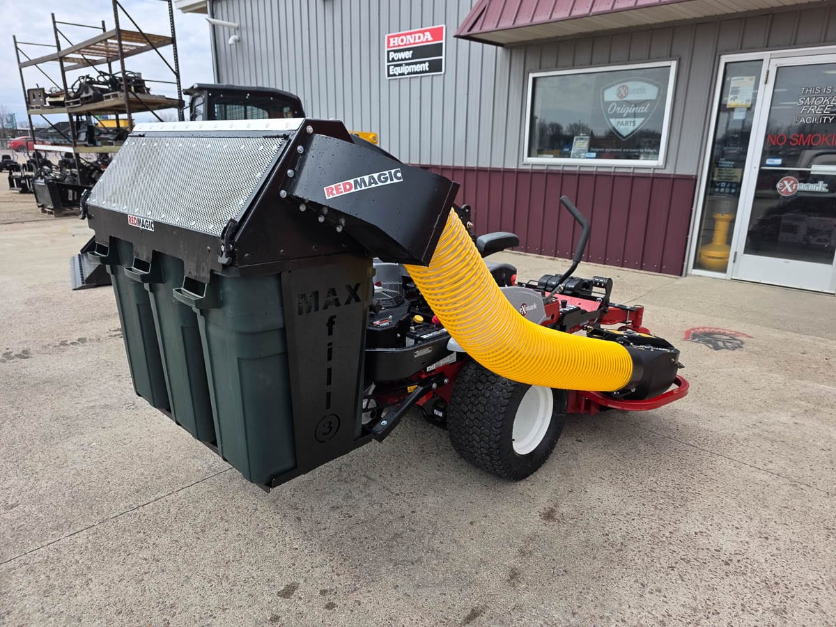 MAXfill 3 bagger for stand-on mowers
